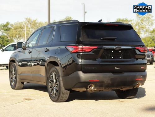 Mosaic Black Metallic 2023 Chevrolet Traverse RS