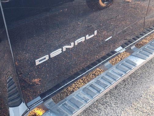 2022 GMC Canyon Denali