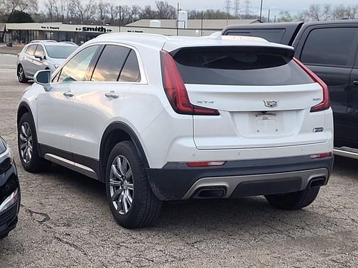 Crystal White Tricoat 2019 Cadillac XT4 Premium Luxury