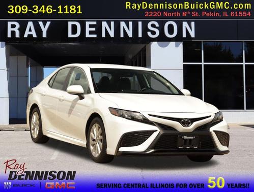 White 2024 Toyota Camry SE