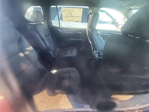 2026 GMC Acadia Elevation AWD