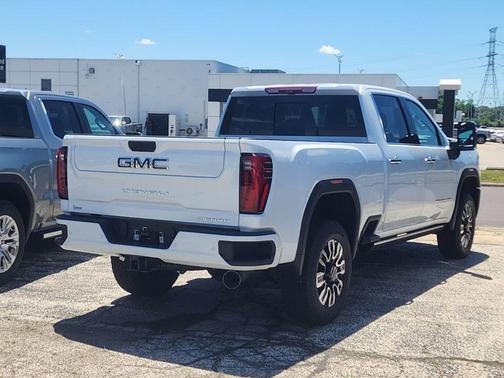 Glacier White Tricoat 2026 GMC Sierra 2500 Denali Ultimate