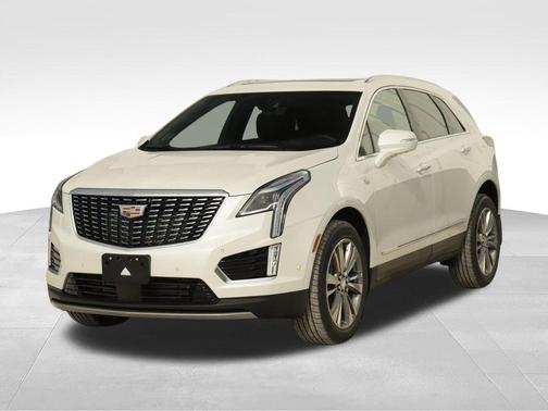 Crystal White Tricoat 2026 Cadillac XT5 Premium Luxury