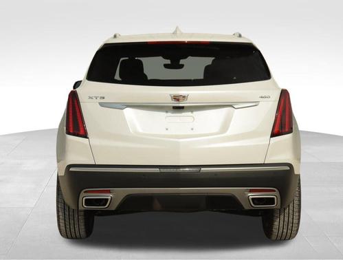 Crystal White Tricoat 2026 Cadillac XT5 Premium Luxury