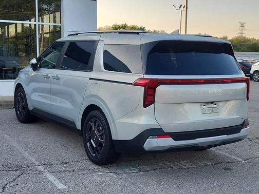 Ivory Silver 2025 Kia Carnival Hybrid EX