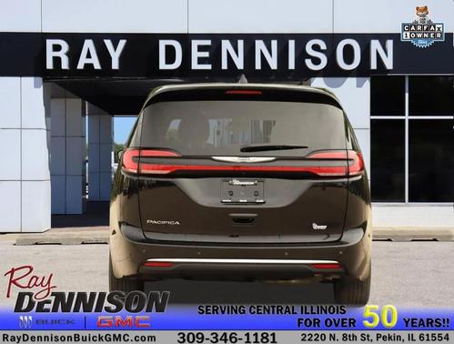 Diamond Black Crystal Pearlcoat 2025 Chrysler Pacifica L