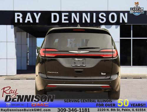 Diamond Black Crystal Pearlcoat 2025 Chrysler Pacifica L