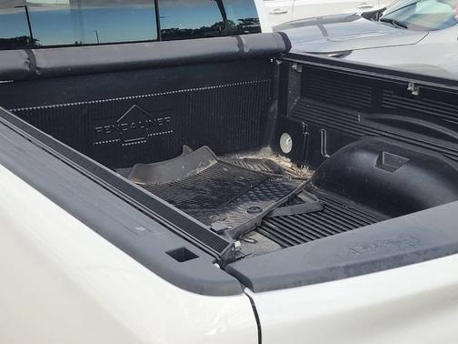Bright White 2020 RAM 1500 Laramie
