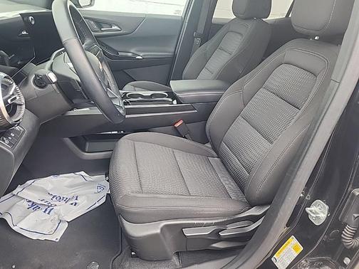 Mosaic Black Metallic 2025 Chevrolet Equinox 1LT