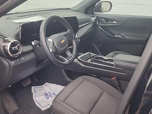 Mosaic Black Metallic 2025 Chevrolet Equinox 1LT