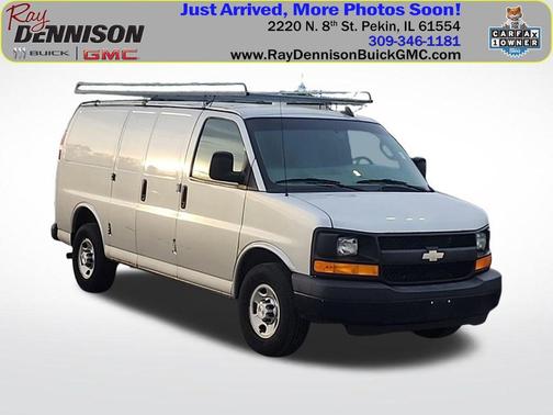 Silver Ice Metallic 2017 Chevrolet Express 2500 Work Van