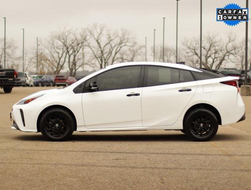 2022 Toyota Prius LE