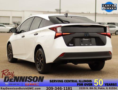 2022 Toyota Prius LE