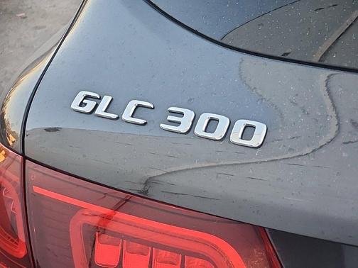 2021 Mercedes-Benz GLC 300 4MATIC