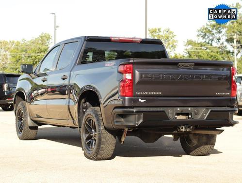 Dark Ash Metallic 2023 Chevrolet Silverado 1500 Custom Trail Boss