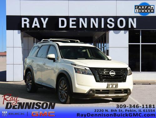 2023 Nissan Pathfinder SL 4WD