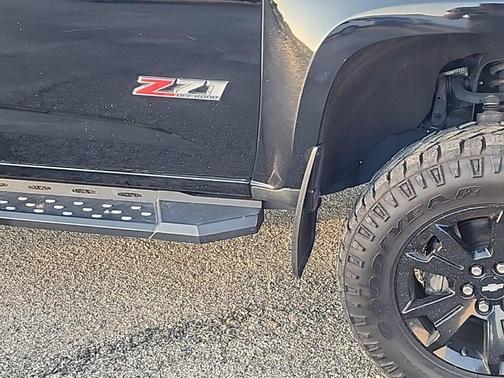 Black 2020 Chevrolet Colorado Z71
