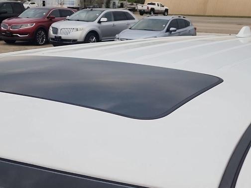 White Knuckle Clearcoat 2022 Dodge Durango R/T AWD