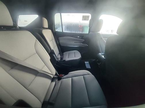 Sterling Gray Metallic 2026 Chevrolet Traverse LT