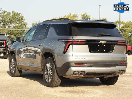 Sterling Gray Metallic 2026 Chevrolet Traverse LT