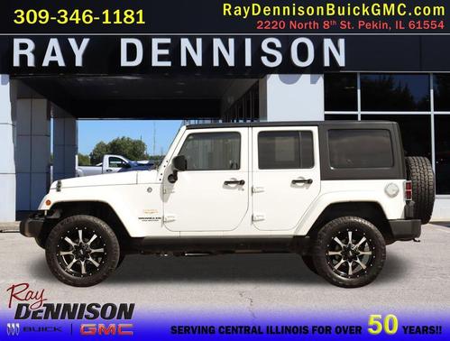 Bright White Clearcoat 2015 Jeep Wrangler Unlimited Sahara