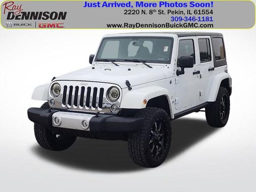 Bright White Clearcoat 2015 Jeep Wrangler Unlimited Sahara