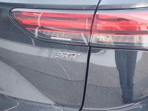 Ebony Twilight Metallic 2022 Buick Envision FWD Essence