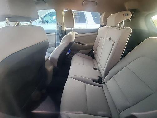 Winter White 2021 Hyundai TUCSON Value