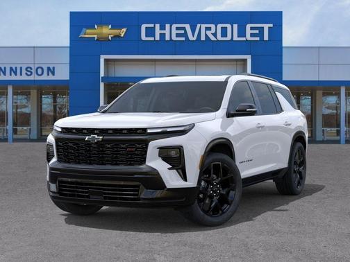 Polar White Tricoat 2026 Chevrolet Traverse RS