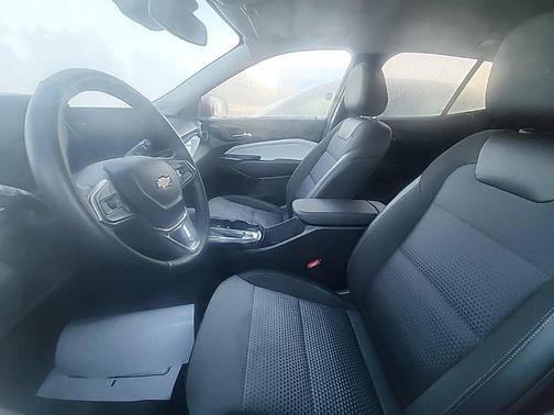 Crimson Metallic 2025 Chevrolet Trax LT