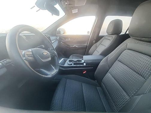 Summit White 2026 Chevrolet Equinox 1LT
