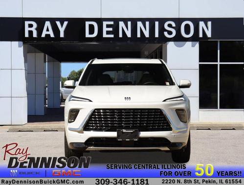 Iridescent White Tricoat 2026 Buick Enclave Avenir FWD