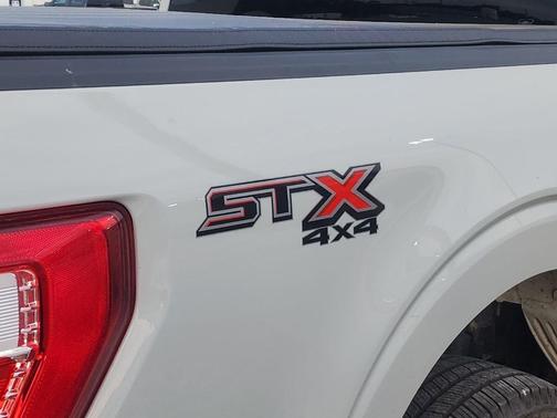 AVALANCHE 2023 Ford F-150 XL