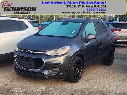 Shadow Gray Metallic 2022 Chevrolet Trax LT