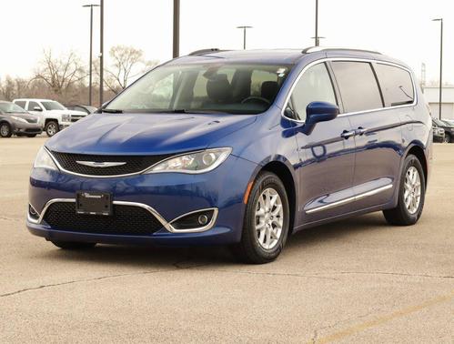 2020 Chrysler Pacifica Touring L