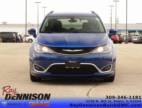 2020 Chrysler Pacifica Touring L