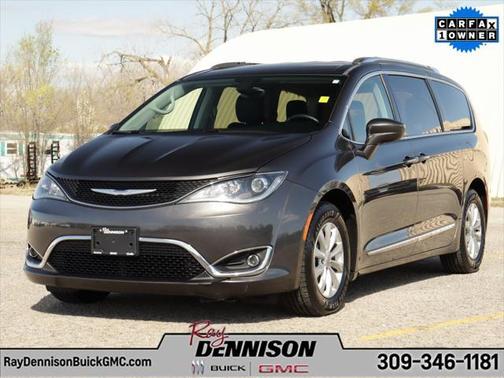 2018 Chrysler Pacifica Touring-L