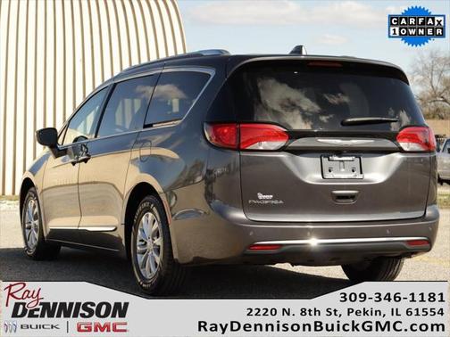 2018 Chrysler Pacifica Touring-L