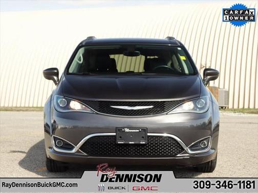 2018 Chrysler Pacifica Touring-L