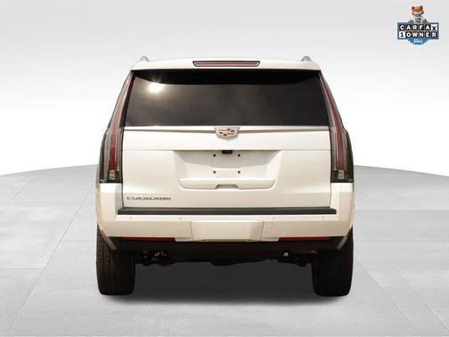 Crystal White Tricoat 2018 Cadillac Escalade Luxury