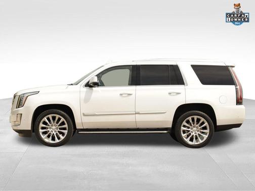 Crystal White Tricoat 2018 Cadillac Escalade Luxury