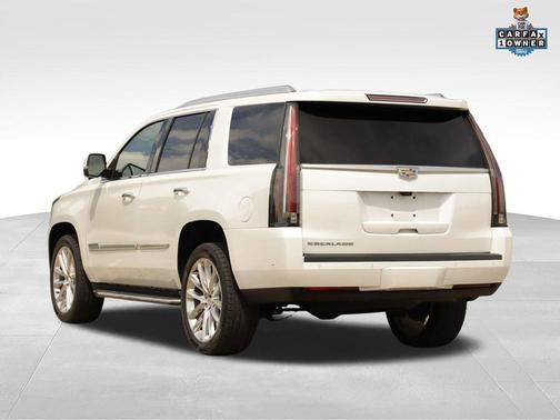 Crystal White Tricoat 2018 Cadillac Escalade Luxury