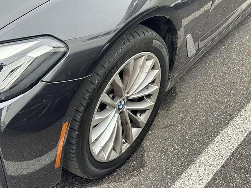 2022 BMW 530 i xDrive