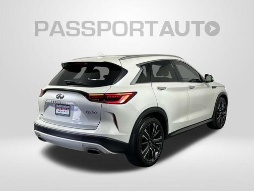 2022 INFINITI QX50 LUXE AWD