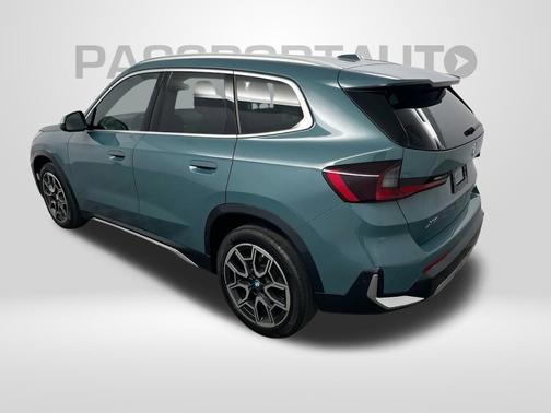 Cape York Green Metallic 2024 BMW X1 xDrive28i