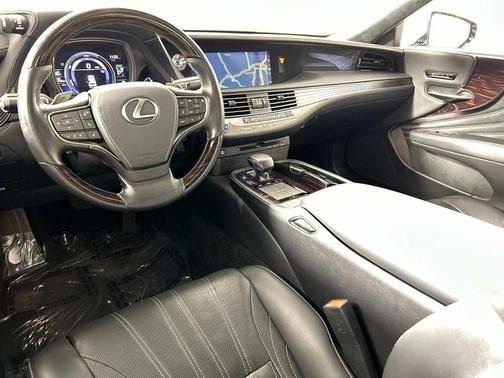 2018 Lexus LS 500h Base