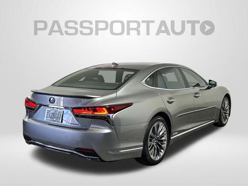 2018 Lexus LS 500h Base