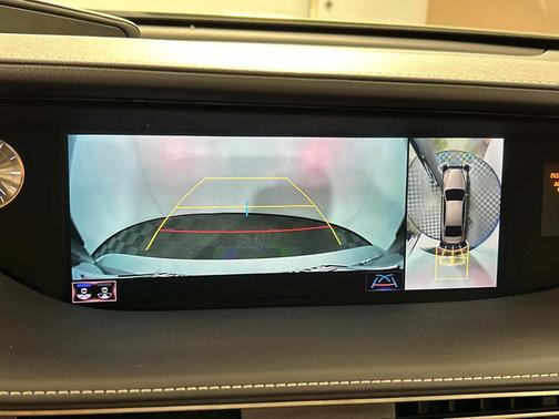 2018 Lexus LS 500h Base