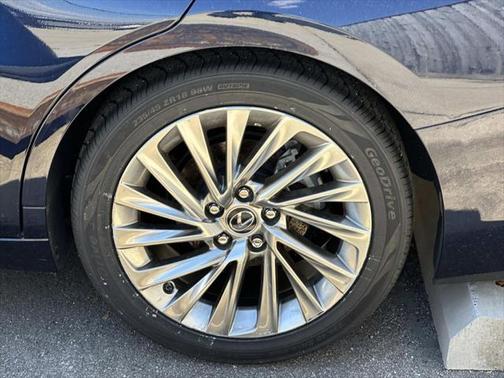 2021 Lexus ES 350 Ultra Luxury