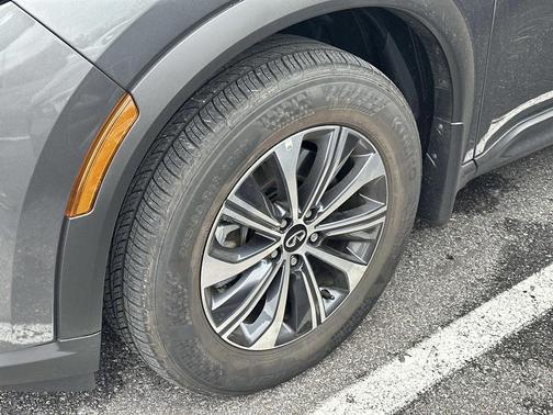 2023 INFINITI QX60 Pure